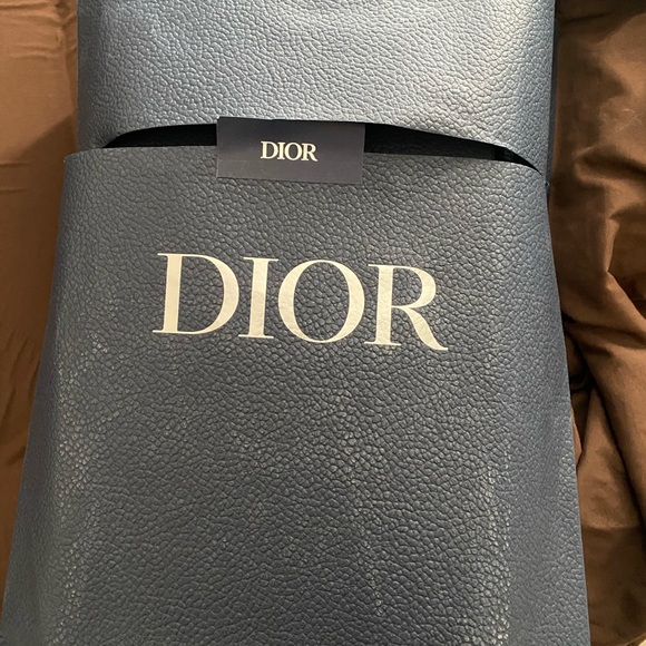 Christian Dior - Picture 2 of 13